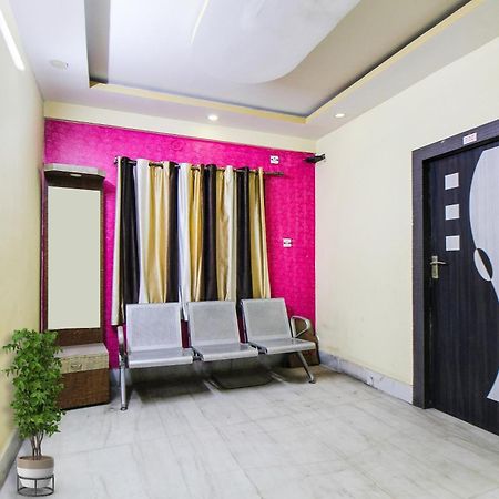 Hotel O Ecopark Guest House Калькутта Экстерьер фото